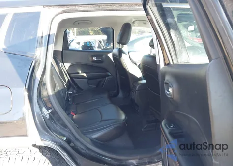 2018 Jeep Compass Limited 4X4 z USA, uszkodzony, nr VIN 3C4NJDCB1JT341547